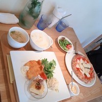 cafe and dining オアシスのサムネイル